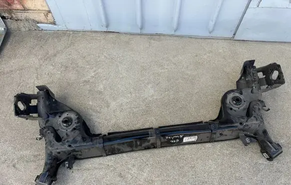 Renault Symbioz Rear axle beam 555017534R