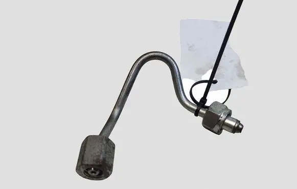 BMW 3 E90 E91 Fuel injector supply line/pipe