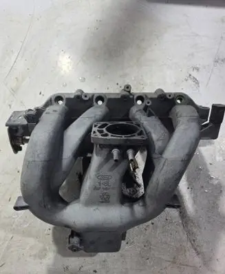 Ford Mondeo MK I Intake manifold 938F9424LE