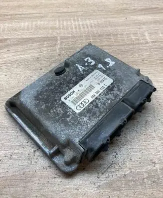 Audi A3 S3 8L Engine control unit/module ECU 06A906018C 0261204126 127MAIN