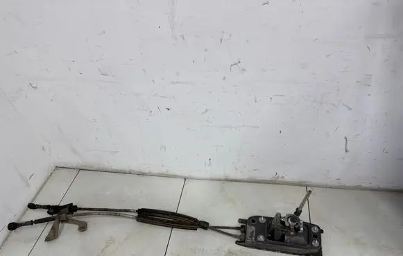 Volkswagen Caddy Gear shifter/selector 1K0711061A