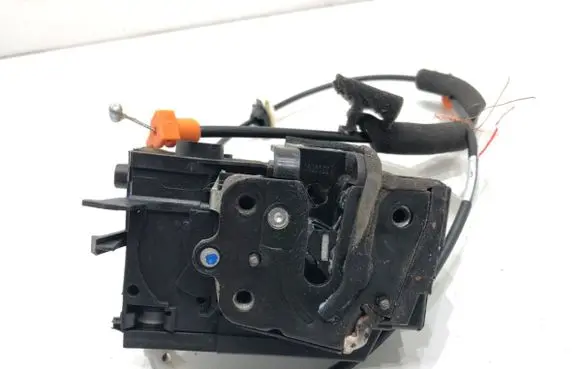 Citroen C4 II Picasso Rear door lock 9810310780