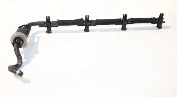 Volkswagen PASSAT B6 Fuel return line/hose 
