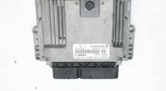 Maserati Ghibli Engine control unit/module 670007350B 670007350