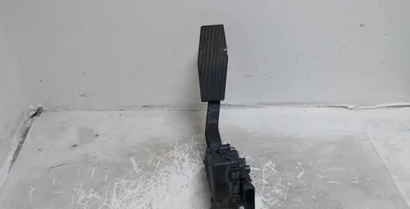 Opel Signum Accelerator throttle pedal 6PV00832200 9186724CE