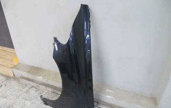 Volvo C70 Fender 33457