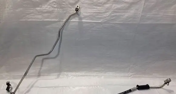Chevrolet Captiva Air conditioning (A/C) pipe/hose 25960712