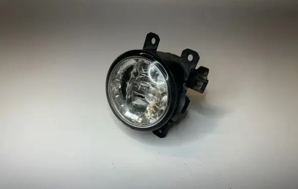 Ford Mustang VI Front fog light E3B515B2243AA