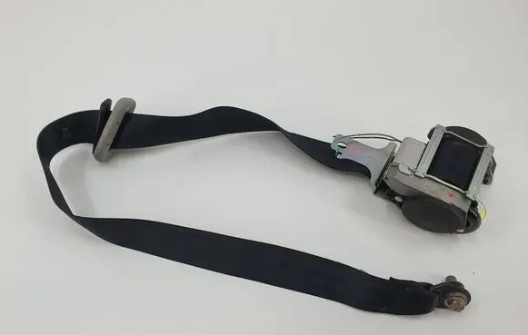 Mazda 3 I Front seatbelt BR5S 6070214