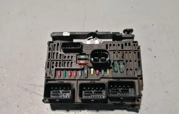 Citroen C4 I BSM Control unit 9661682780 BMSL0400 S118983004Q