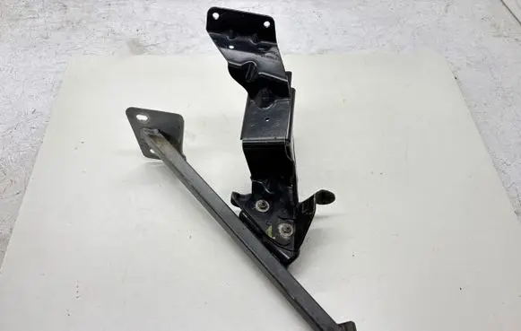 Audi A8 S8 D3 4E ABS pump bracket 4E0614119AC