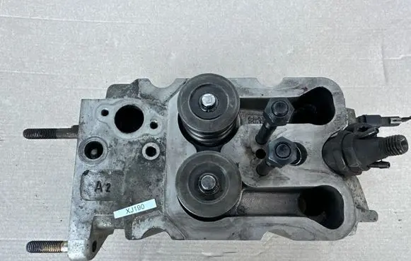 Jeep Cherokee XJ Engine head 4883416AB