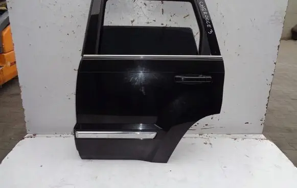 Jeep Grand Cherokee (WK) Rear door
