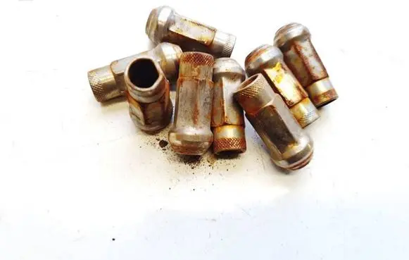 Subaru Impreza III Nuts/bolts 