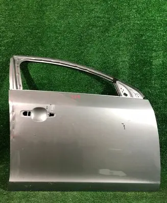Volvo S60 Front door
