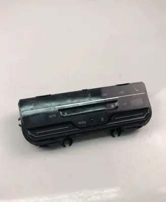 Volkswagen Arteon Interior fan control switch 3G8907044C