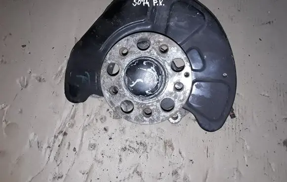 Mercedes-Benz E W212 Front wheel hub NOCODE