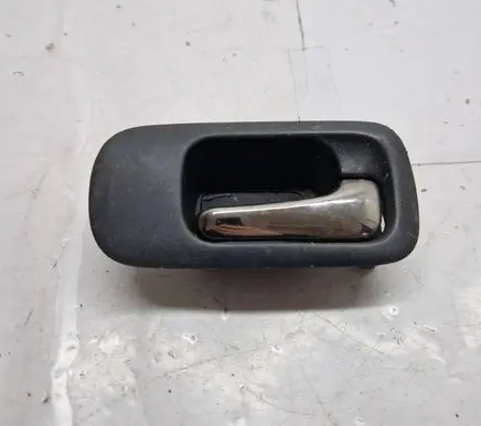 Honda CR-V Front door interior handle