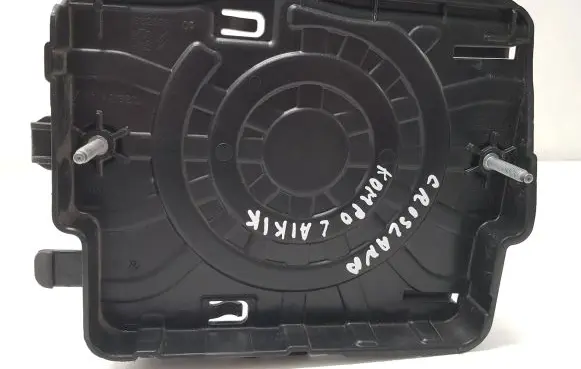 Opel Crossland X Engine control unit holder 9688828380