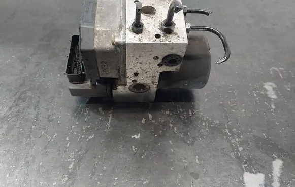 Audi A4 S4 B5 8D ABS Pump 8E0614111B 0265220405
