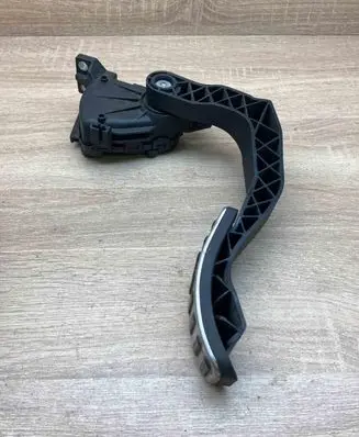 Volkswagen Phaeton Accelerator throttle pedal 3D1721503M 6PV007770
