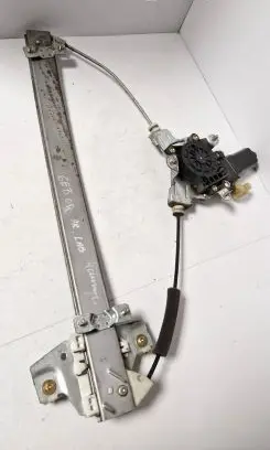 Hyundai Getz Front door window regulator motor 988011c100