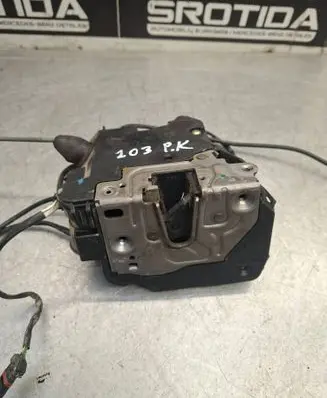 Mercedes-Benz CLK A209 C209 Front door lock 2037200135