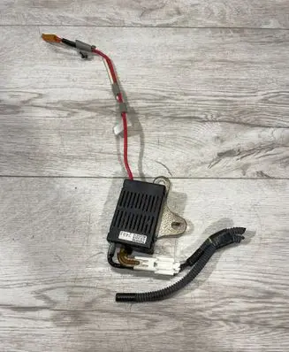 Lexus GS 300 350 430 450H Aerial antenna filter 05368742j