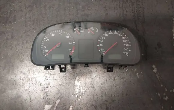 Volkswagen Golf IV Speedometer (instrument cluster) 1J0920806B 0263637001