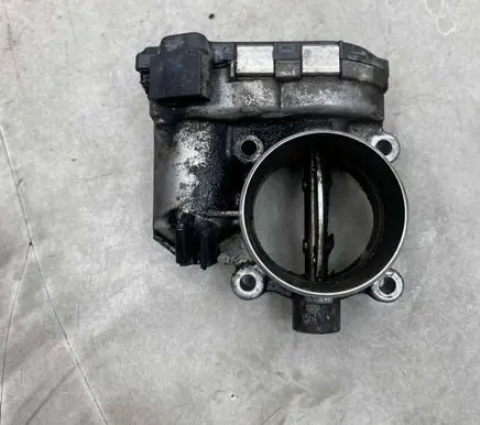 Volvo XC90 Throttle valve 8692720 0281002701
