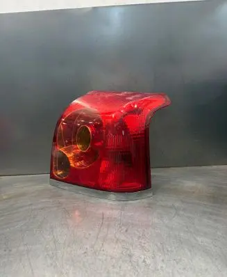 Toyota Avensis T250 Rear/tail lights 1521219G9RB