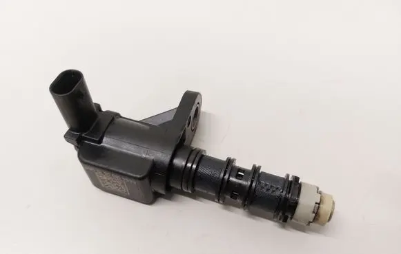 Mercedes-Benz C W206 Camshaft vanos timing valve A6541800515