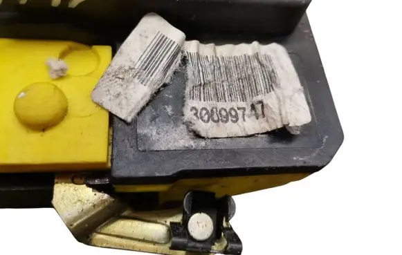Volvo XC90 Front door lock 30699747