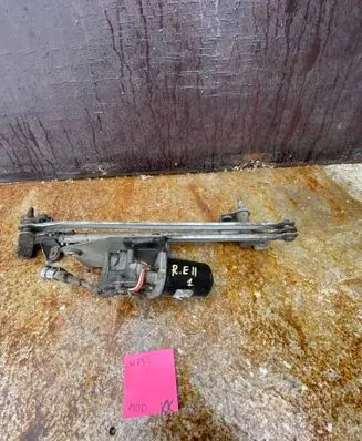 Renault Espace II Front wiper linkage and motor 