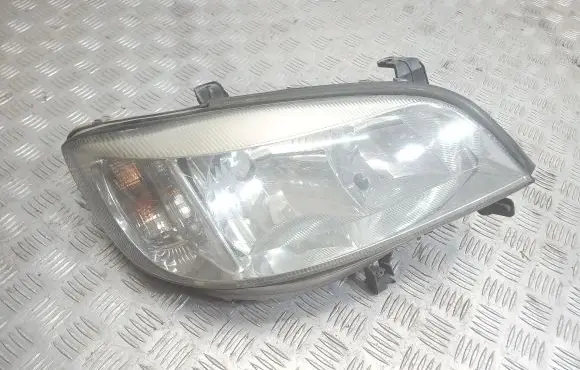 Opel Zafira A Headlight/headlamp