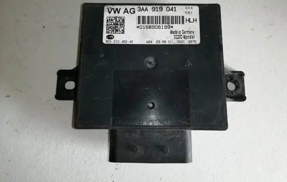 Volkswagen PASSAT B7 Voltage converter/converter module 3AA919041