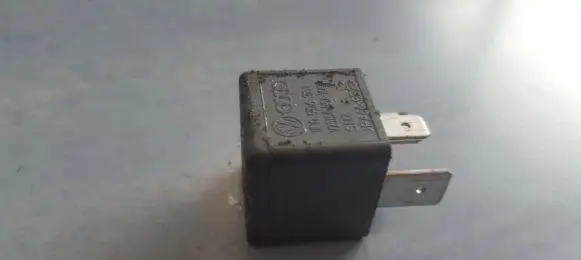 Audi A4 S4 B6 8E 8H Other relay 8D0951253A