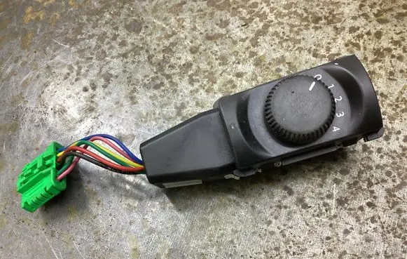 Peugeot 5008 Air conditioning/heating control unit 96846886XT