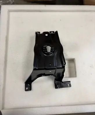Audi A5 Spare wheel mounting bracket 8W0802715B