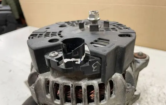 Mercedes-Benz B W246 W242 Generator/alternator A0009063322 0125211028 130508