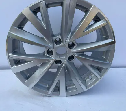 Skoda Kodiaq II R18 alloy rim 57H601025Q