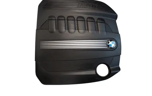 BMW 5 F10 F11 Engine cover (trim) 7800575 13717800575