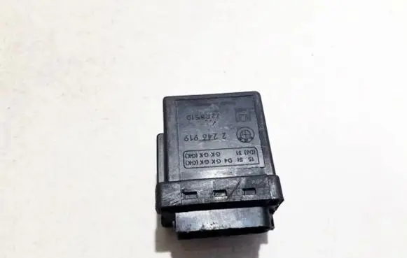 BMW 5 E39 Glow plug pre-heat relay 2246919 72rb510