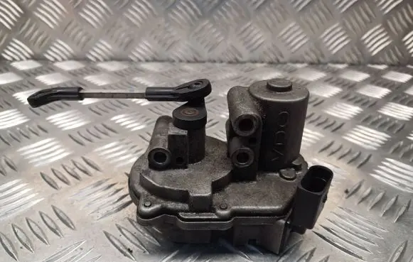 Audi A6 S6 C6 4F Intake manifold valve actuator/motor 059129086D