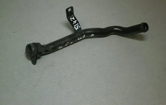 Volkswagen PASSAT B5.5 Engine coolant pipe/hose