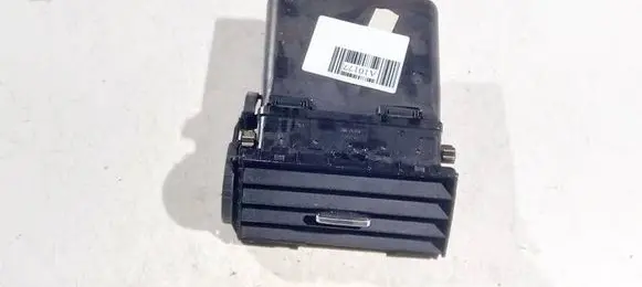 Dash center air vent grill