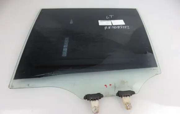 Suzuki Grand Vitara II Rear door window glass 