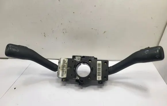 Volkswagen Bora Wiper speed switch 8L0953513
