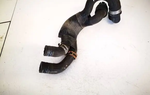 Opel Astra H Engine coolant pipe/hose 13223887