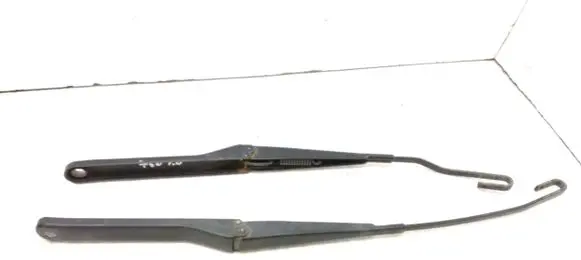 BMW Z4 E85 E86 Front wiper blade arm 61617011767 7011767 61617011764